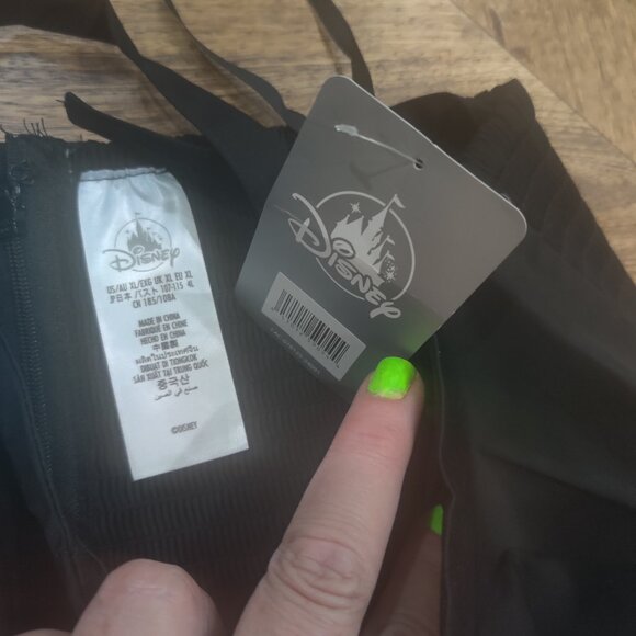 Disney  Dress Shoppe Hocus Pocus collection  dress  with cape size XL New - Picture 4 of 6